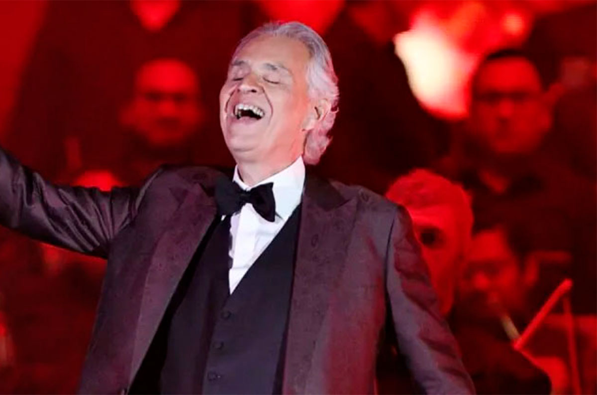 Andrea Bocelli Fusionó Ópera y Cumbia Ante 130 Mil