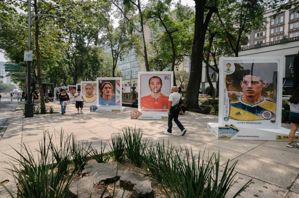 Expo de estampas gigantes llega a CDMX como parte del álbum mundialista Panini