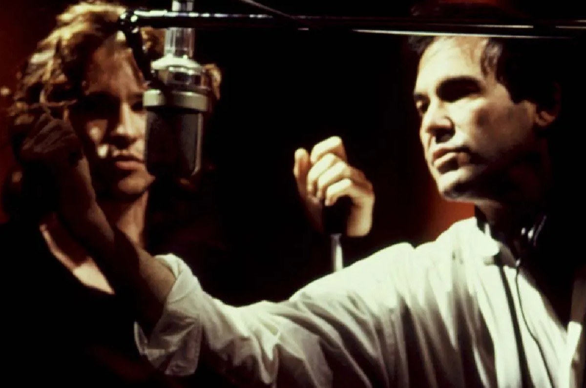 Oliver Stone trabajando en el set de The Doors