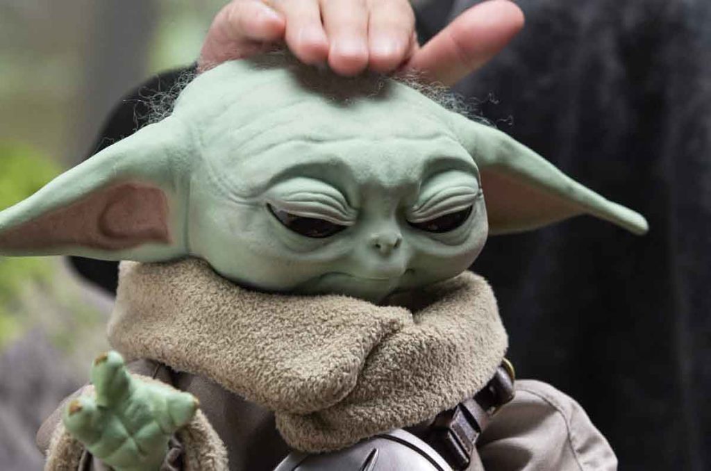 Hasbro abre la preventa de Ultimate Grogu, una figura de colección escala uno a uno con más de 250 reacciones y acabados premium.