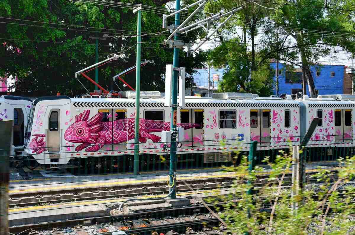 Tren Ligero “El Ajolote” retrasa nuevos cierres de estaciones por cambio de vías