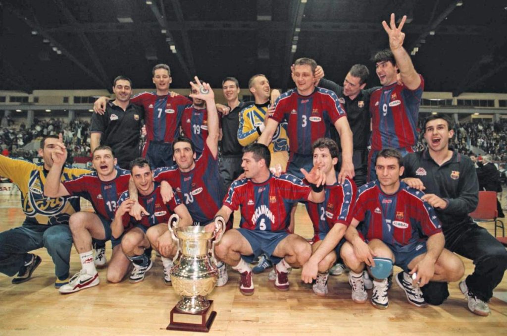 Clubes de balonmano que convirtieron las características de su plantilla en su principal recurso de victoria