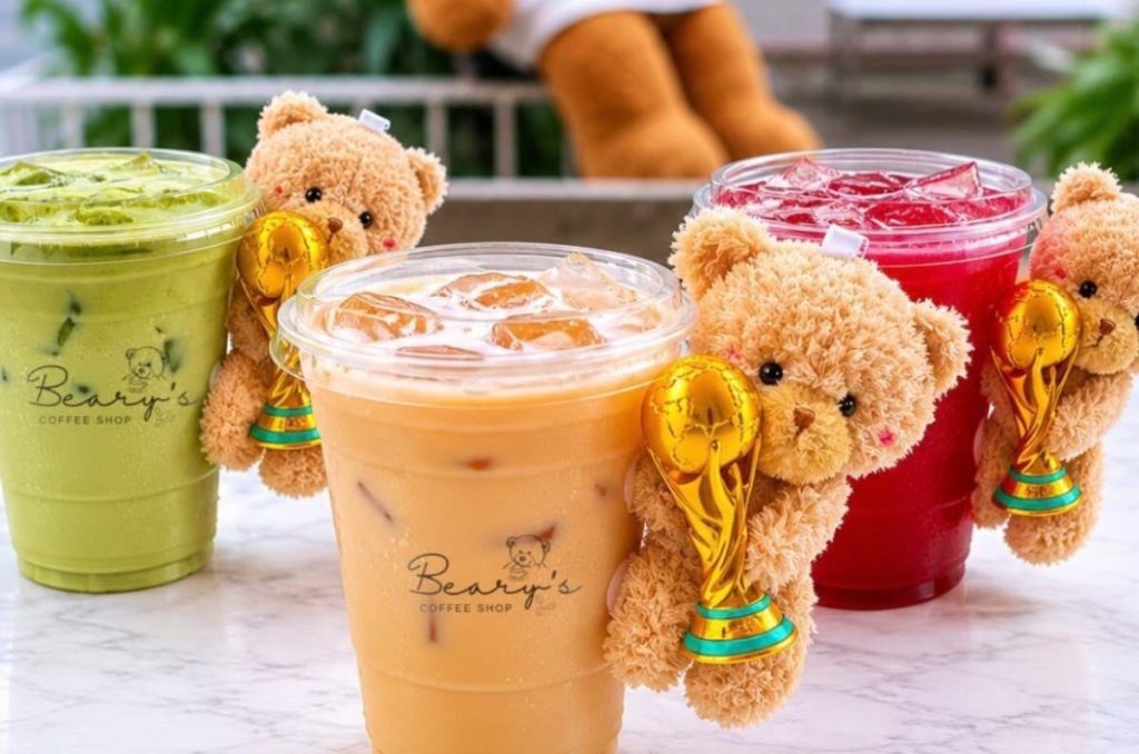 Así son las bebidas de Beary’s con su nuevo osito coleccionable futbolero