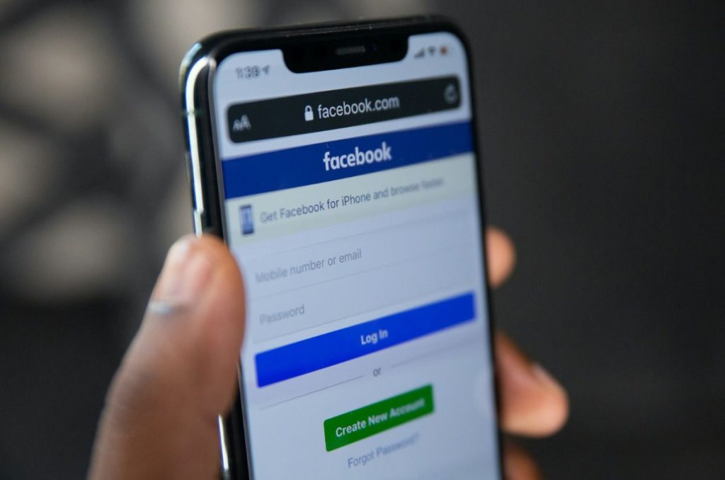 ¿No te cargan las historias? Registran caída masiva de Facebook e Instagram