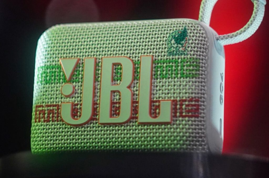JBL lleva la pasión del futbol a otro nivel como Audio Oficial de la Selección Mexicana
