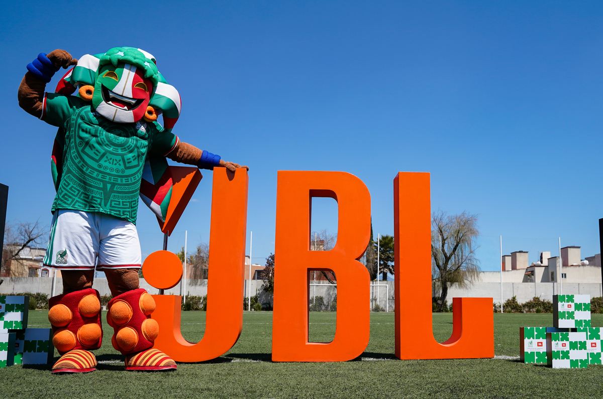 JBL lanza una colección especial de bocinas y audífonos inspirada en la Selección Mexicana