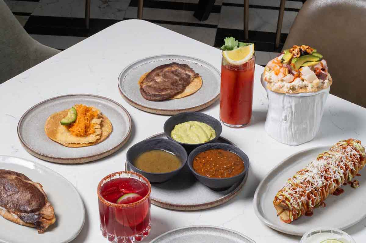 The St. Regis Mexicoy La Guerrerense arman menú en Restaurante Diana