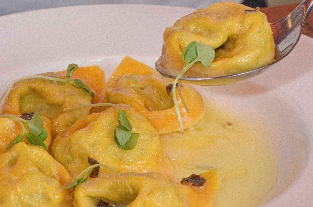ZIMO: pasta fresca, vinos y vinilos en la Condesa